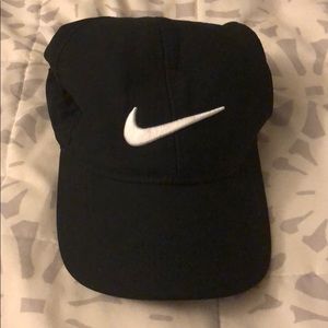 Nike hat women’s